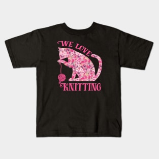 Cat knitting Kids T-Shirt